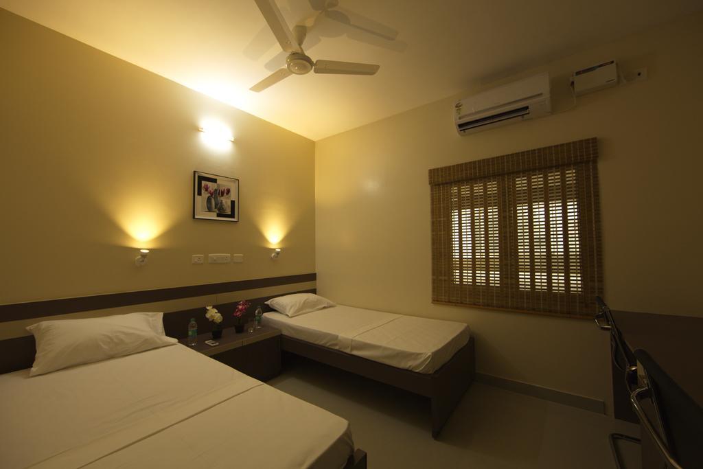 Pearl Guest House Chennai Room photo