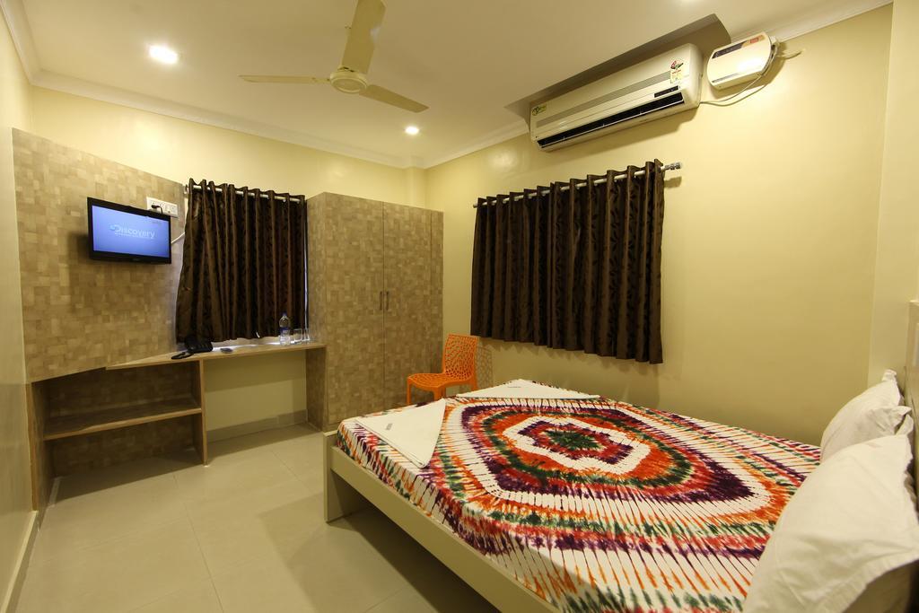 Pearl Guest House Chennai Room photo